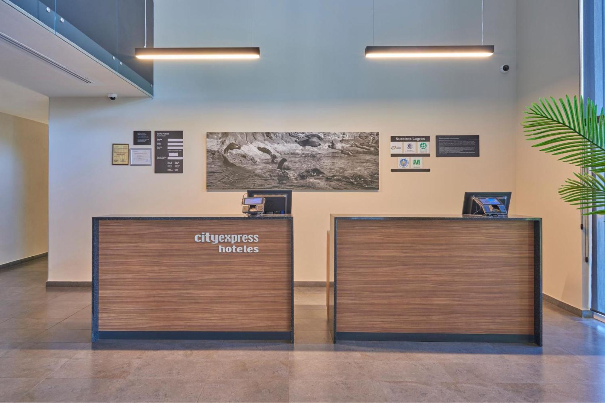 City Express By Marriott Guaymas Εξωτερικό φωτογραφία